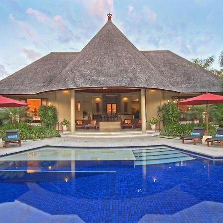 The Kunja Villa-Hotel Seminyak Buitenkant foto