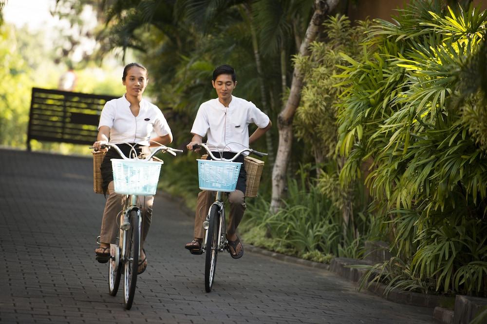 The Kunja Villa-Hotel Seminyak Buitenkant foto